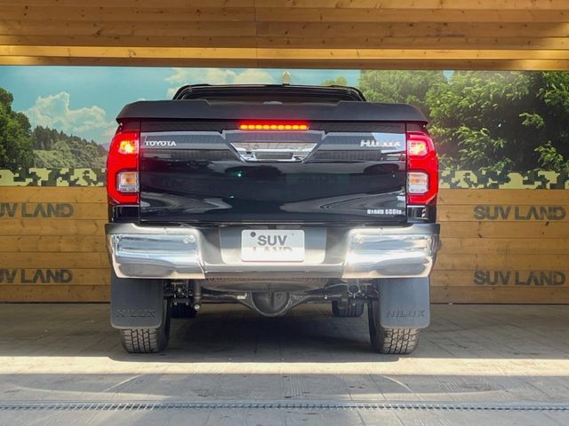 TOYOTA HILUX 4WD 2023