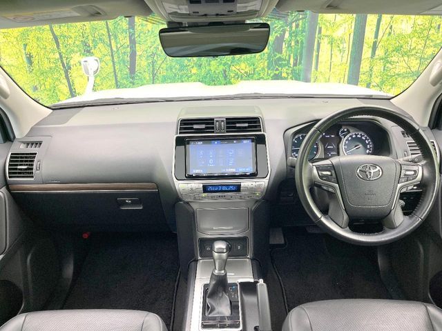 TOYOTA LANDCRUISER PRADO 2023