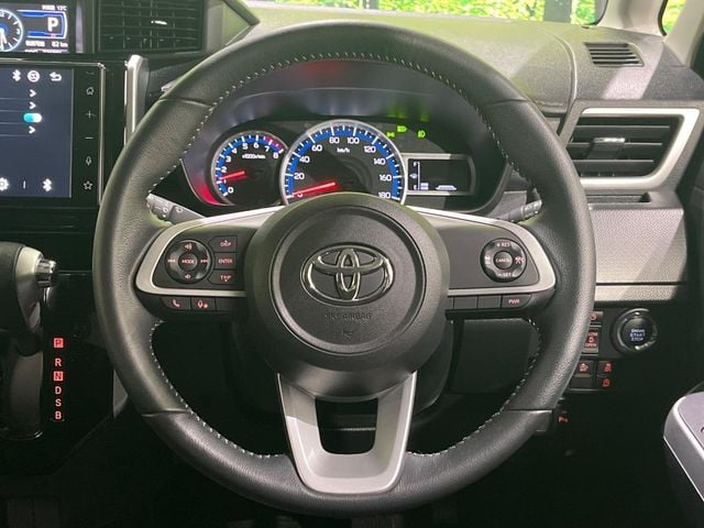 TOYOTA ROOMY 2020
