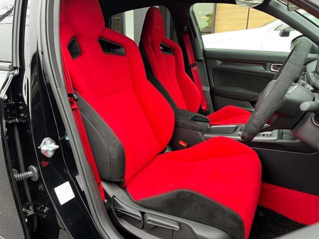 HONDA CIVIC hatchback 2025