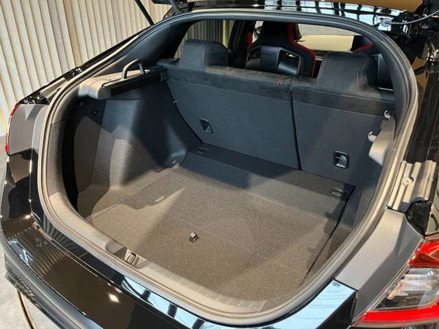 HONDA CIVIC hatchback 2025