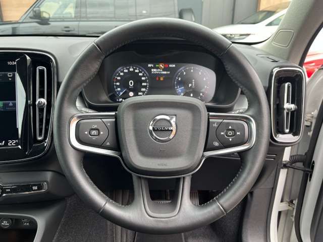 VOLVO VOLVO XC40 2020