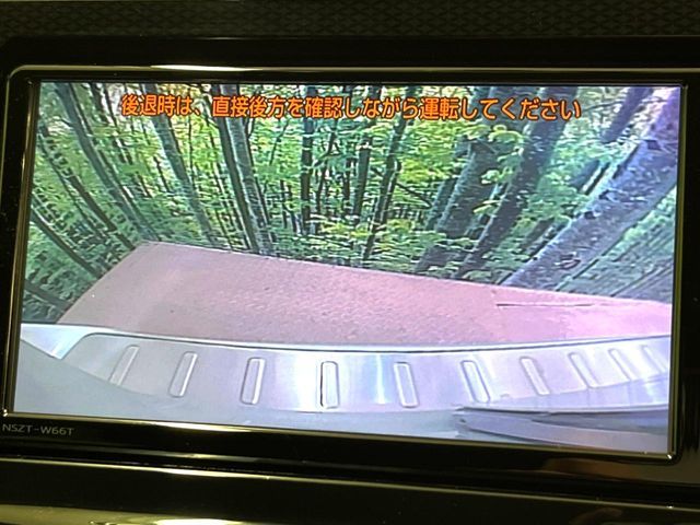 TOYOTA PRIUS Alpha 2015