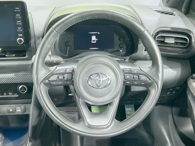 TOYOTA YARIS CROSS HYBRID 2023