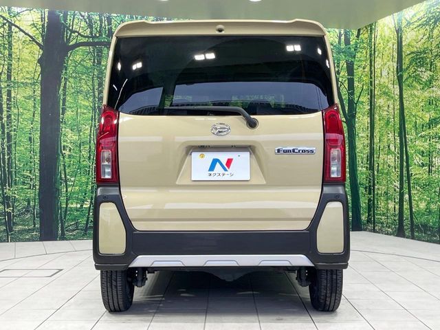 DAIHATSU TANTO FAN CROSS 4WD 2022