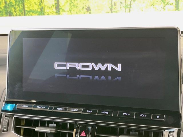 TOYOTA CROWN sedan hybrid 2022