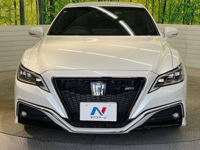 TOYOTA CROWN sedan hybrid 2022