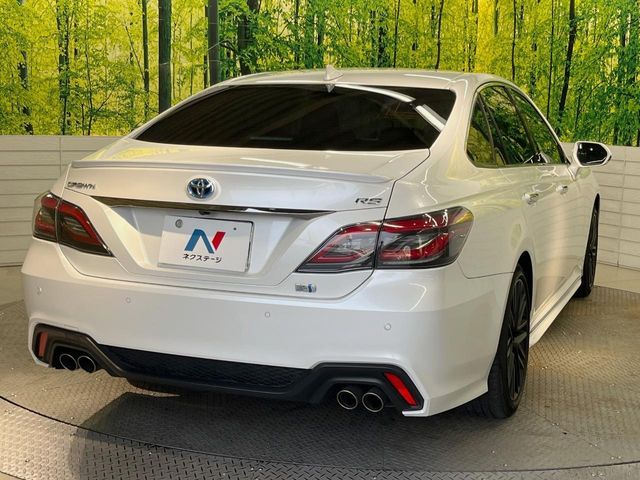 TOYOTA CROWN sedan hybrid 2022