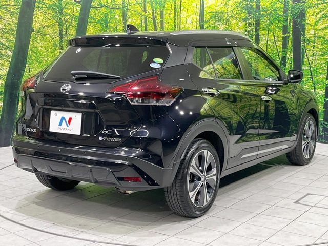 NISSAN KICKS 2020