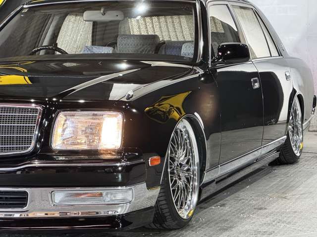 TOYOTA CENTURY 2005
