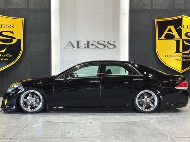 TOYOTA CROWN sedan 2010