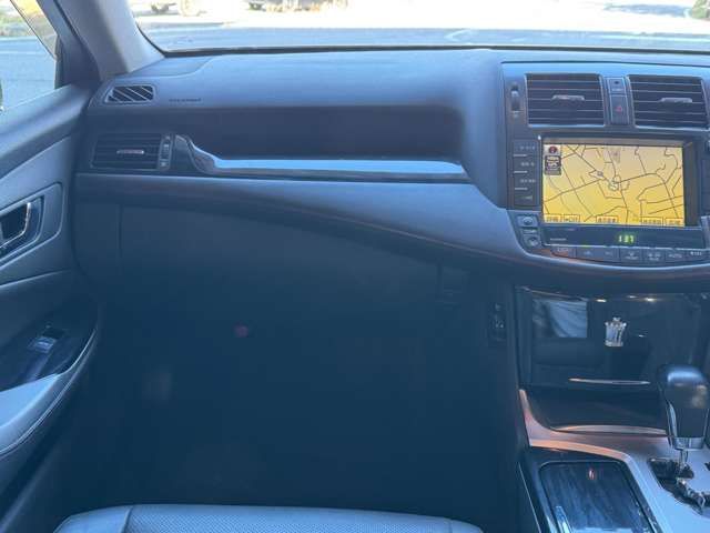 TOYOTA CROWN sedan 2010