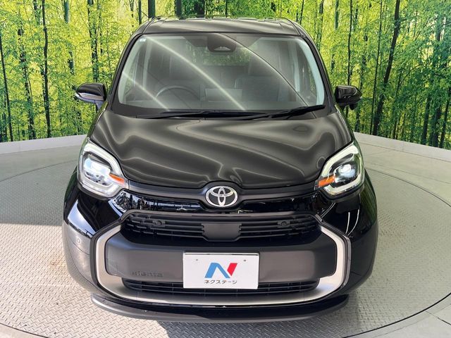 TOYOTA SIENTA HYBRID 2023