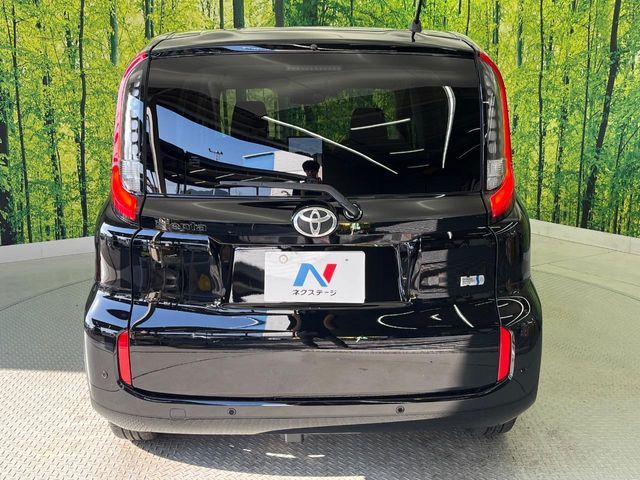 TOYOTA SIENTA HYBRID 2023