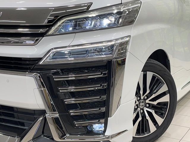 TOYOTA VELLFIRE 2020