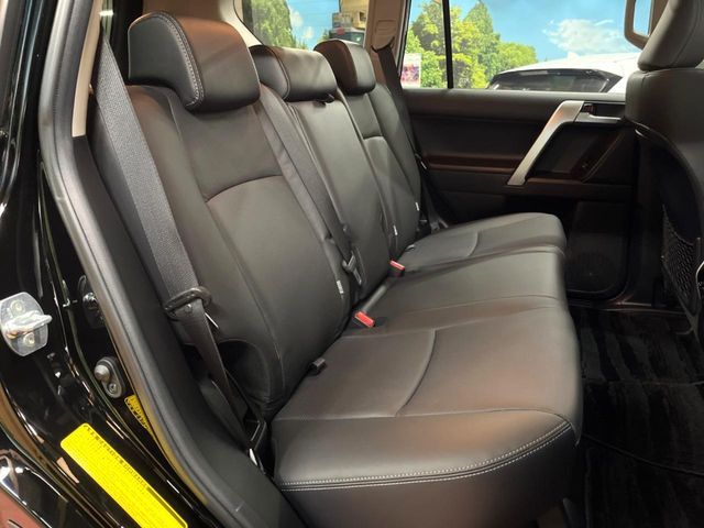 TOYOTA LANDCRUISER PRADO 2023