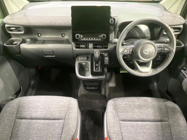 TOYOTA SIENTA HYBRID 2025