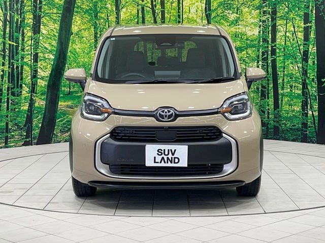 TOYOTA SIENTA HYBRID 2025