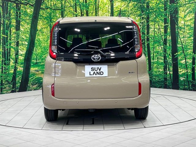 TOYOTA SIENTA HYBRID 2025