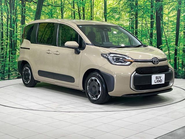 TOYOTA SIENTA HYBRID 2025