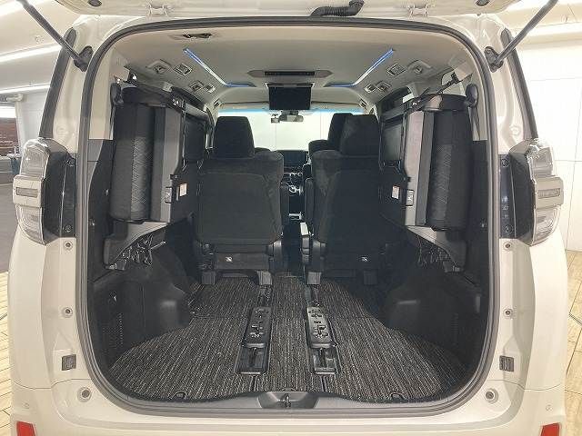 TOYOTA VELLFIRE 2020