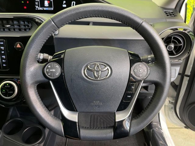 TOYOTA AQUA 2019