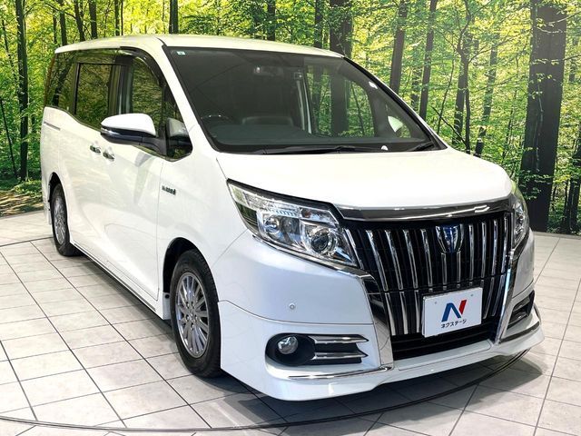 TOYOTA ESQUIRE HYBRID 2015