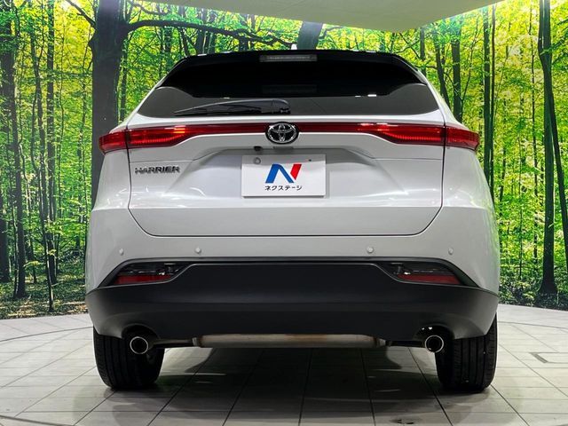 TOYOTA HARRIER 4WD 2023