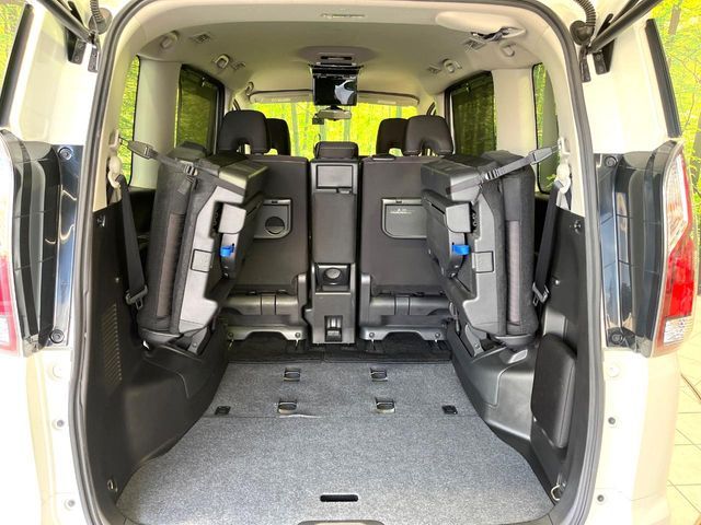 NISSAN SERENA  S-HYBRID 2017