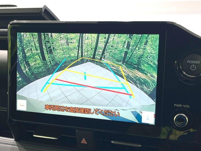 TOYOTA VOXY HYBRID 2024