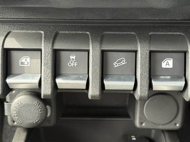 SUZUKI JIMNY NOMADE 2025