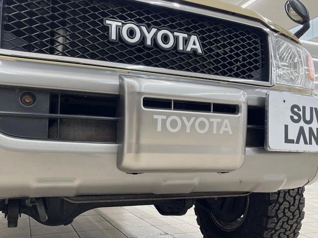 TOYOTA LANDCRUISER van 2015