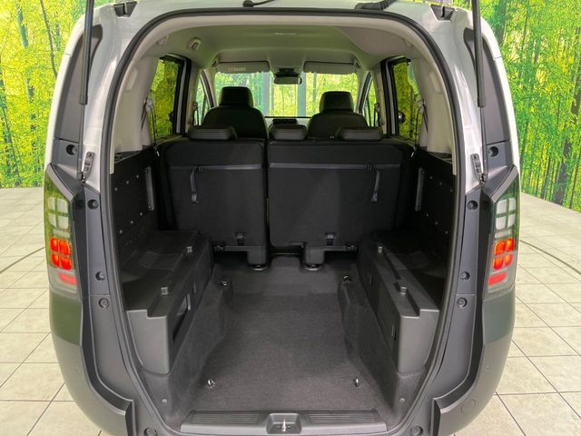 HONDA FREED e:HEV 2025