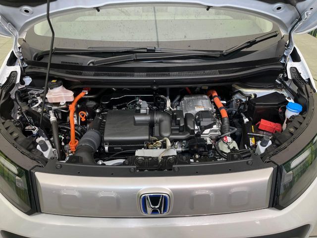 HONDA FREED e:HEV 2025