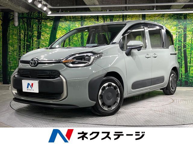 TOYOTA SIENTA HYBRID 2022