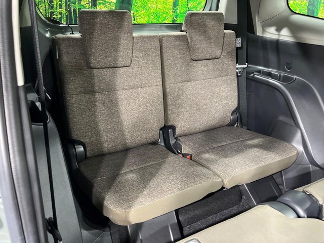 TOYOTA SIENTA HYBRID 2022