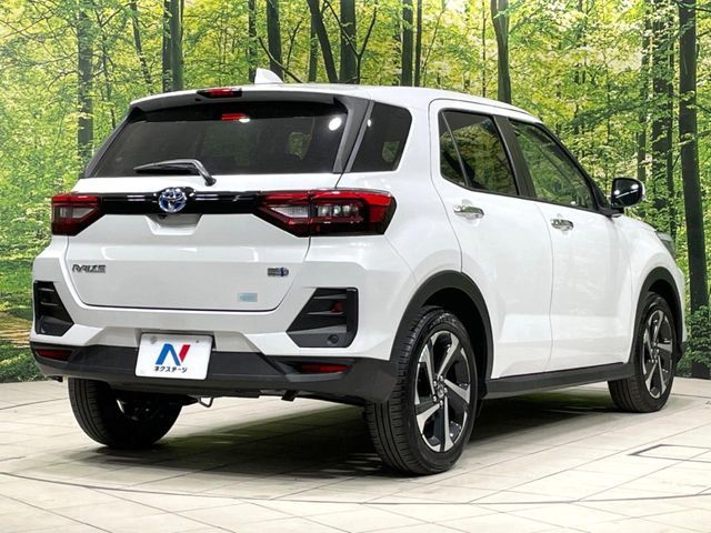 TOYOTA RAIZE HYBRID 2024
