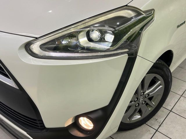TOYOTA SIENTA HYBRID 2016