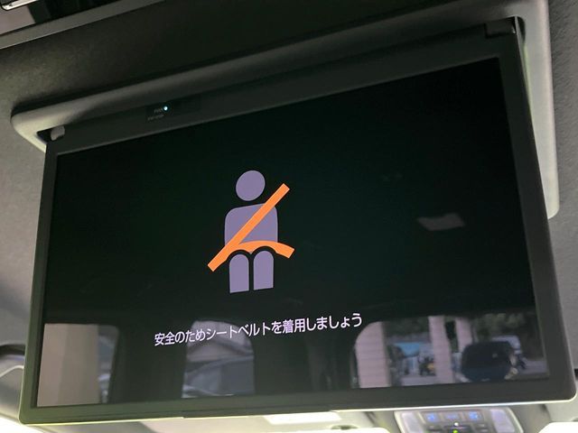 TOYOTA VOXY HYBRID 2024