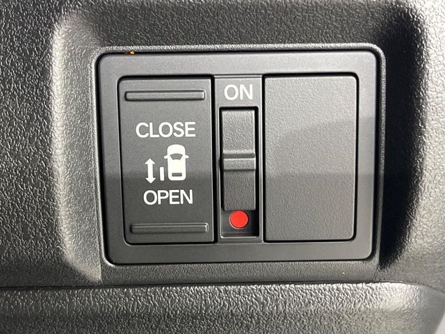 HONDA N BOX CUSTOM 2025