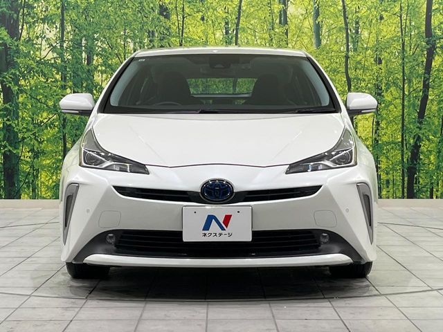 TOYOTA PRIUS 2019