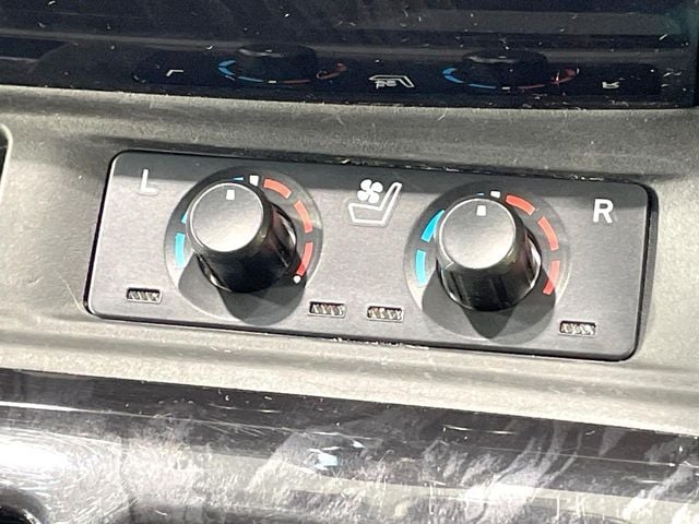 TOYOTA VELLFIRE 2019