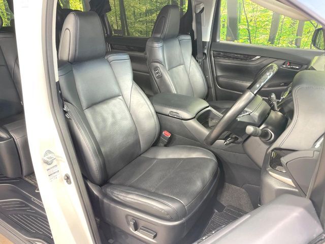 TOYOTA VELLFIRE 2019