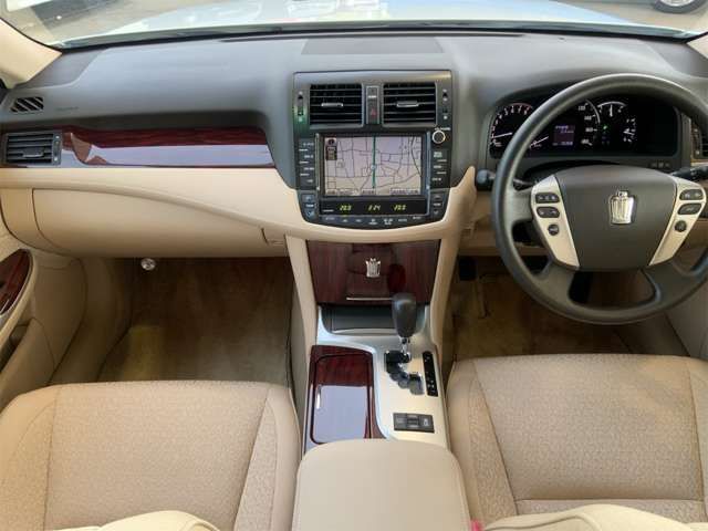 TOYOTA CROWN sedan 2010