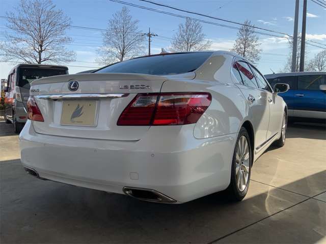 TOYOTA LEXUS LS600h 2010