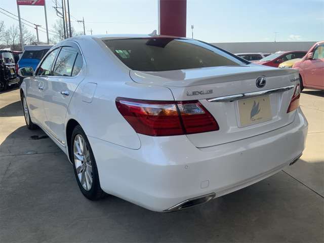 TOYOTA LEXUS LS600h 2010