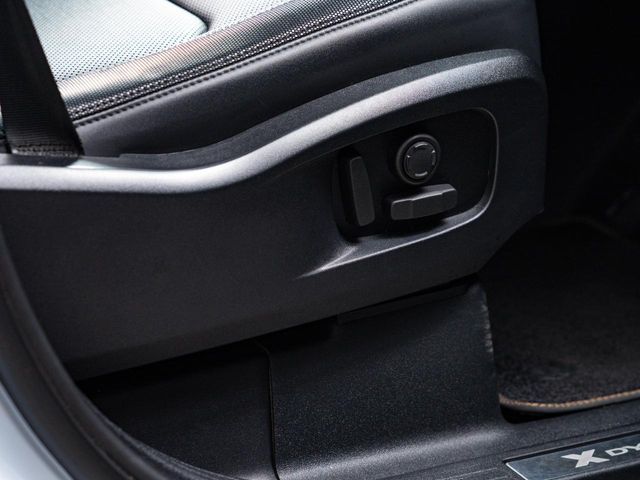 ROVER ROVER DEFENDER 2023