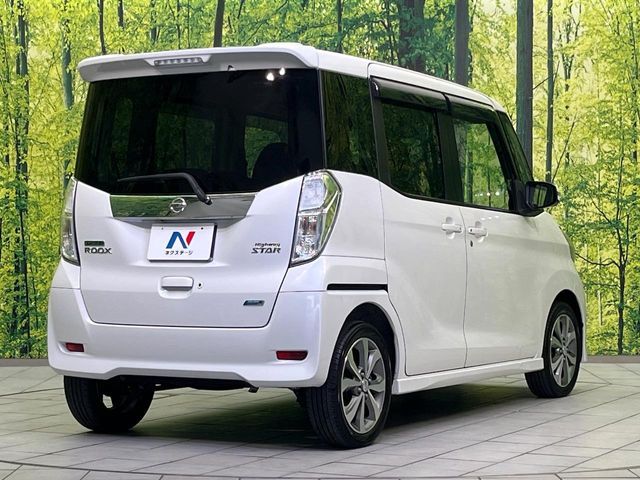 NISSAN DAYZ ROOX 2015