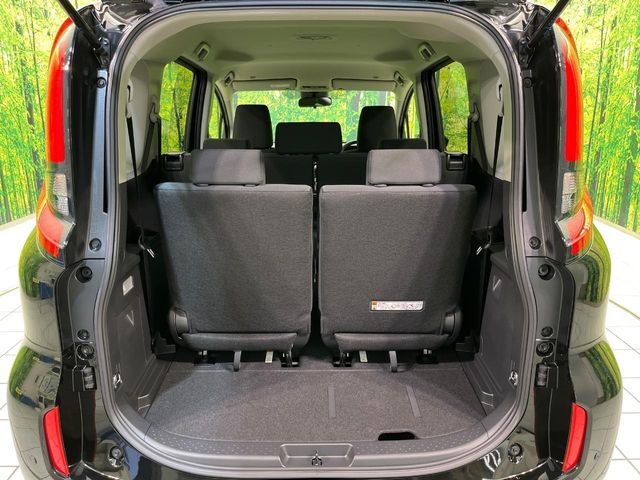 TOYOTA SIENTA HYBRID 2025