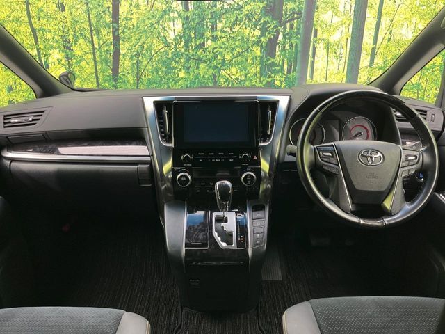 TOYOTA ALPHARD 2020